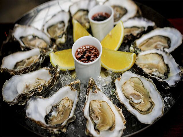 As ostras são um marisco extremamente saudável para os homens. 